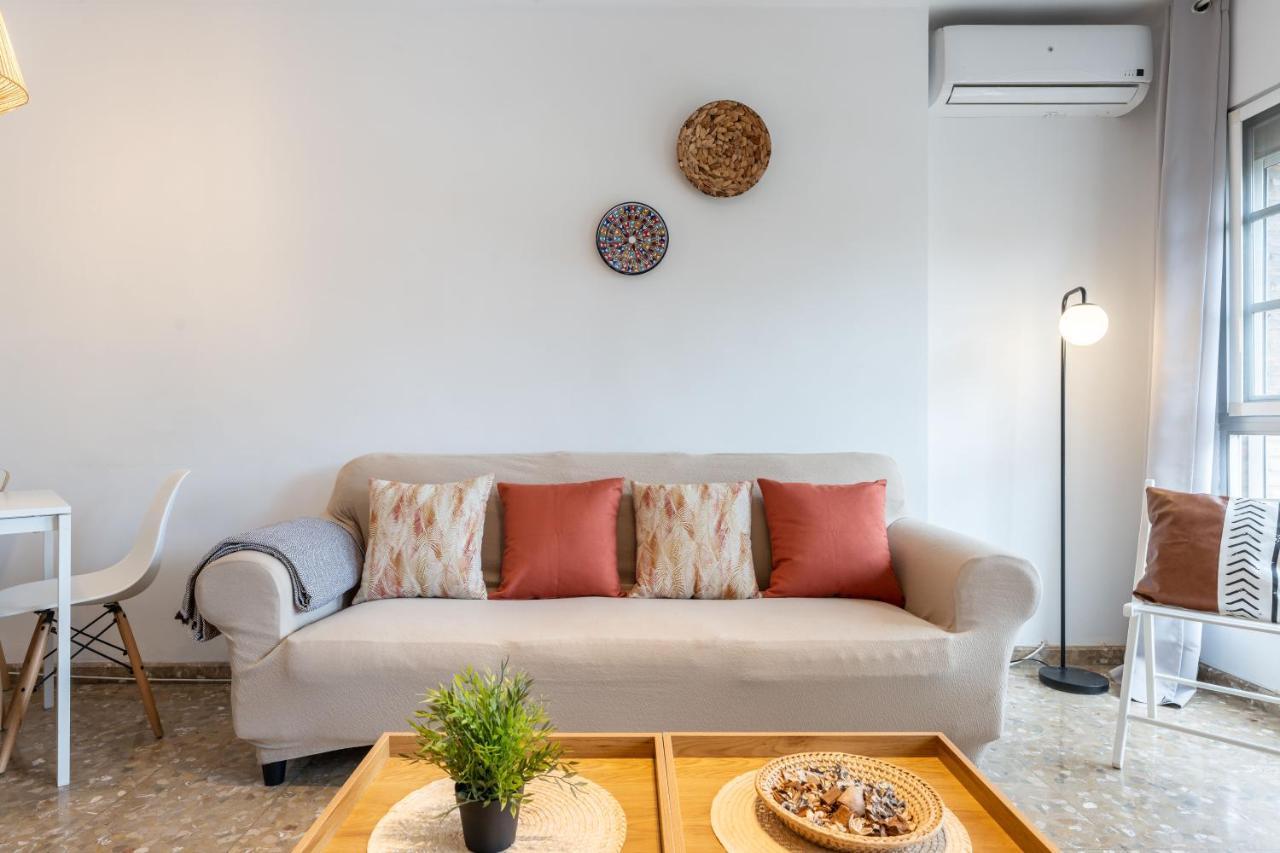 Claveles Apartment By Bossh! Apartments Málaga Exterior foto
